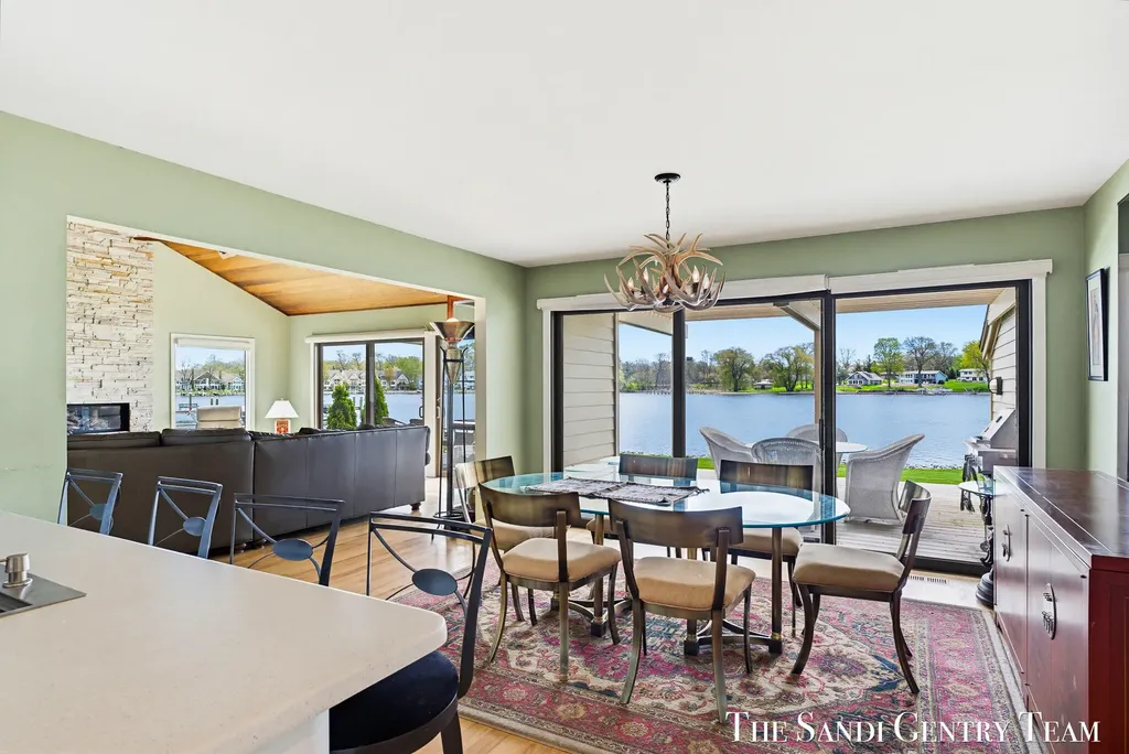 15780 N Prospect Point Drive Spring Lake Township MI 49456