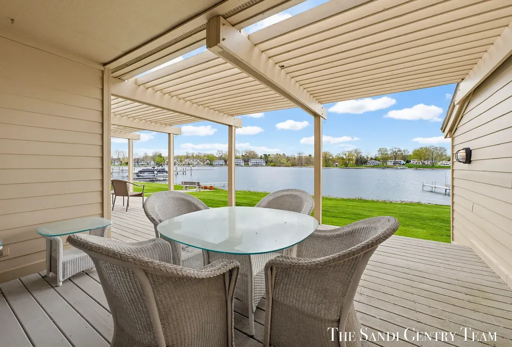 15780 N Prospect Point Drive Spring Lake Township MI 49456
