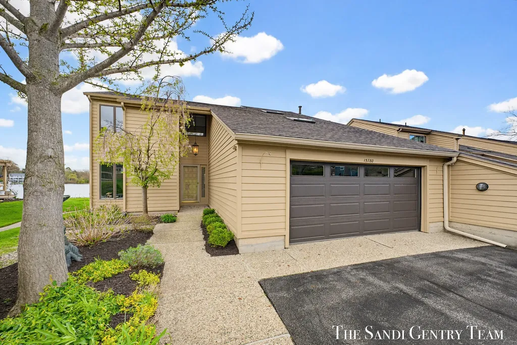15780 N Prospect Point Drive Spring Lake Township MI 49456