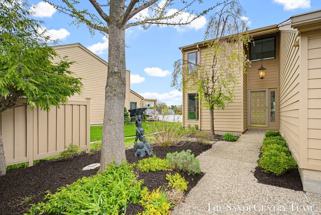 15780 N Prospect Point Drive Spring Lake Township MI 49456