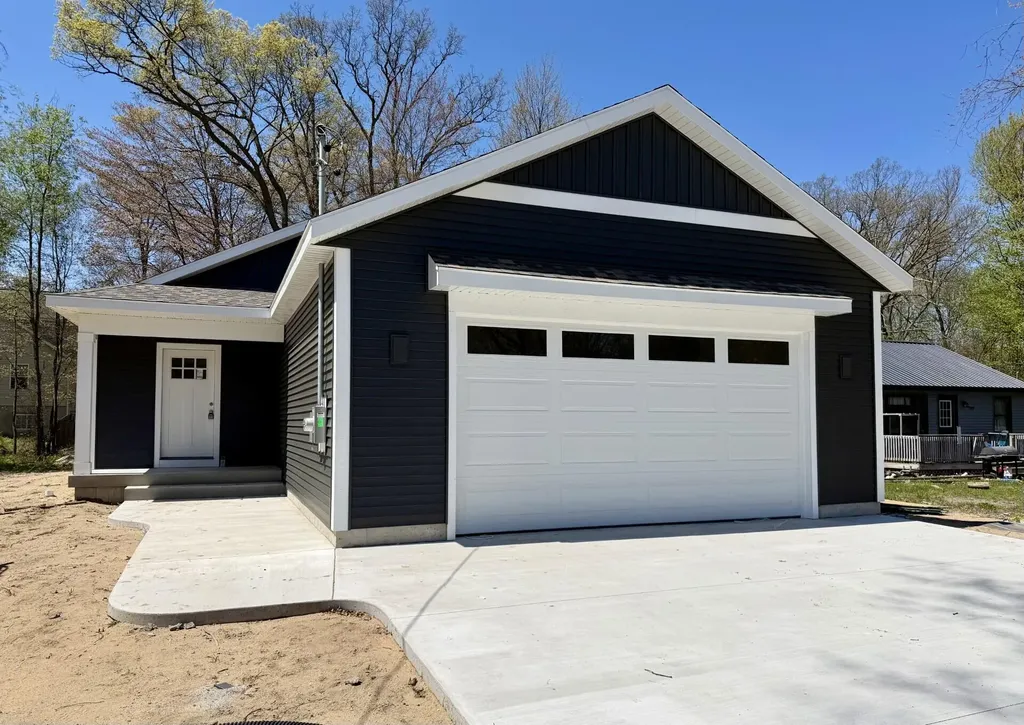 779 S Dangl Road Muskegon City MI 49442