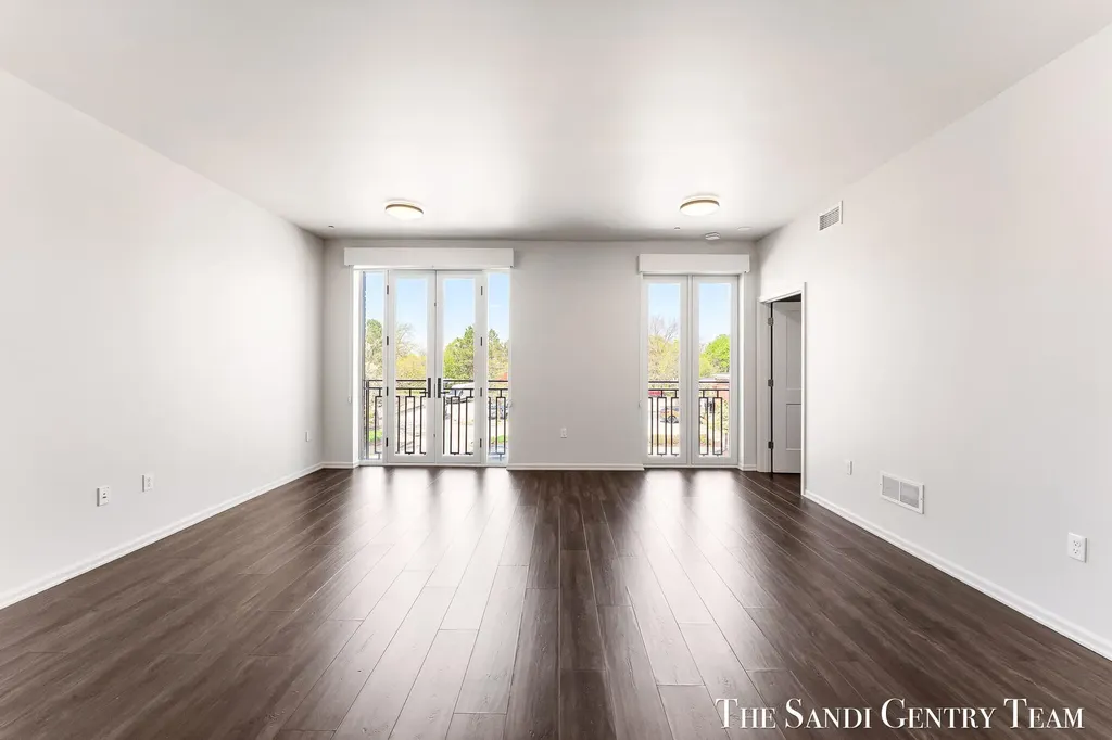 110 W Savidge Street Spring Lake Village MI 49456