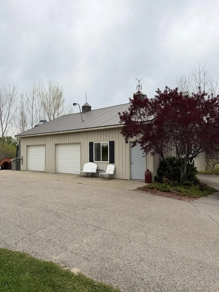 8225 E Sternberg Road Sullivan Township MI 49448