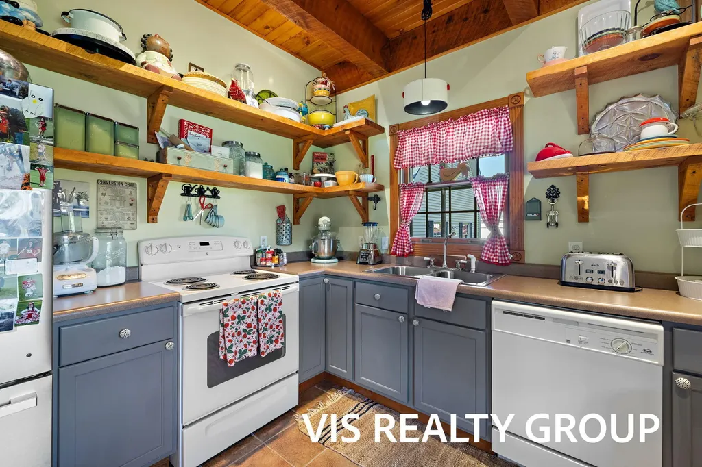 8225 E Sternberg Road Sullivan Township MI 49448
