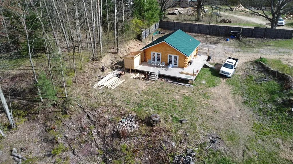 6416 E Rossell Lake Road Colfax Township MI 49459