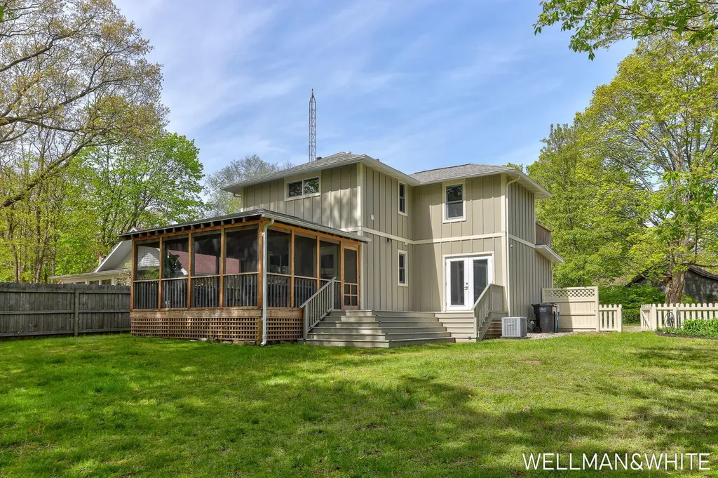 1005 Elizabeth Street Saugatuck City MI 49453