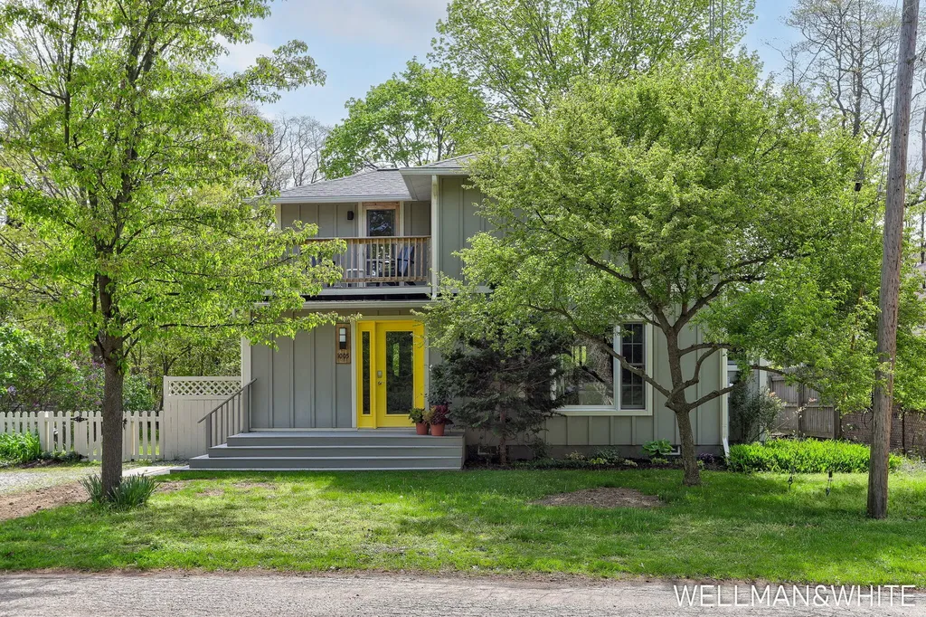 1005 Elizabeth Street Saugatuck City MI 49453
