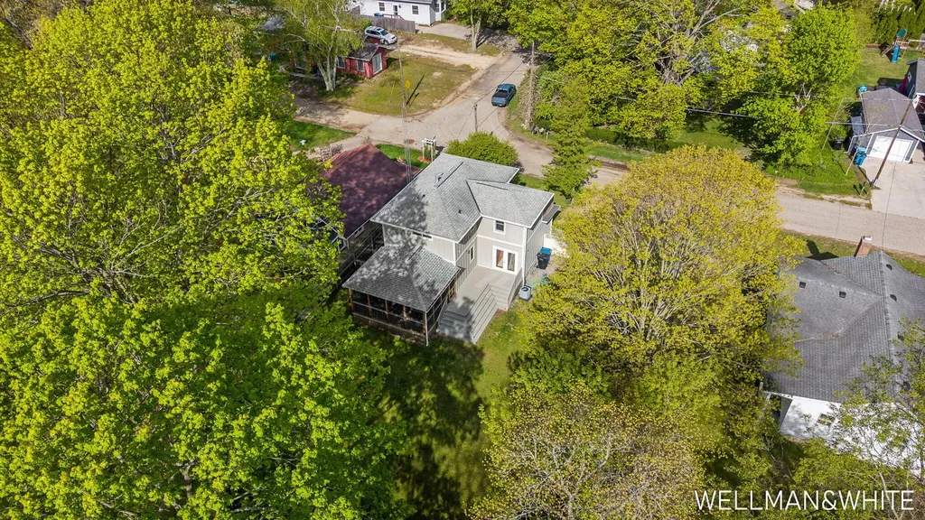 1005 Elizabeth Street Saugatuck City MI 49453