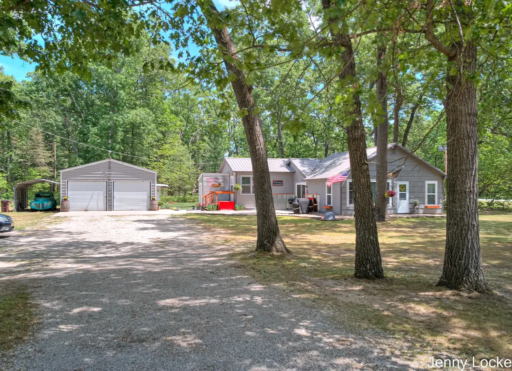 588 N Mill Iron Road Muskegon Charter Township MI 49442