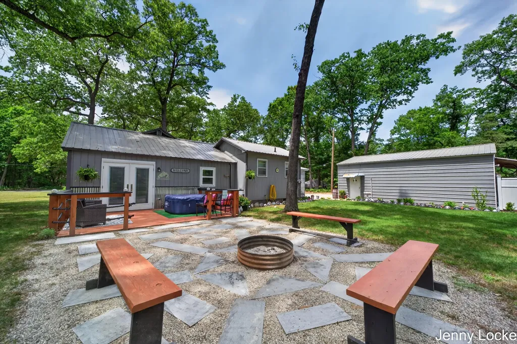 588 N Mill Iron Road Muskegon Charter Township MI 49442