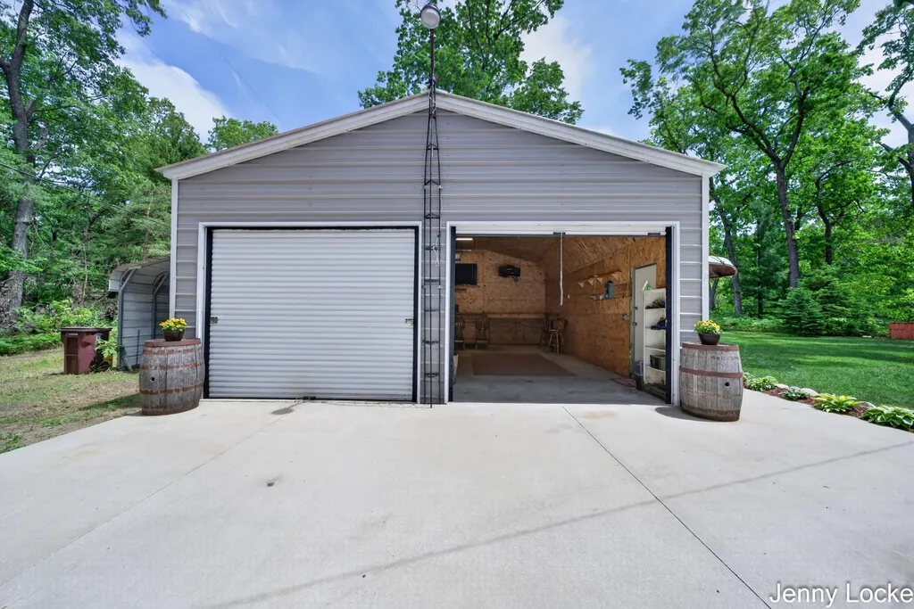 588 N Mill Iron Road Muskegon Charter Township MI 49442