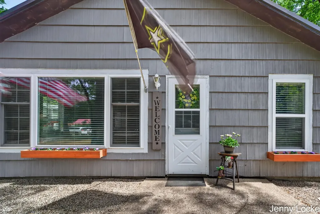 588 N Mill Iron Road Muskegon Charter Township MI 49442
