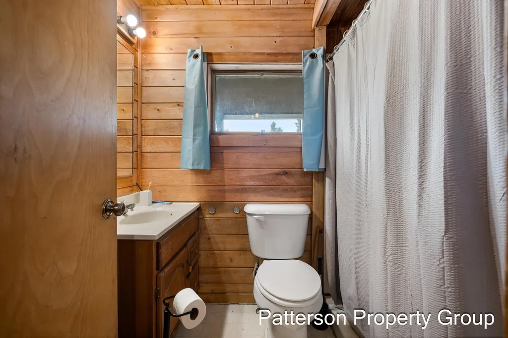 12135 Stewart Street Ravenna Township MI 49451
