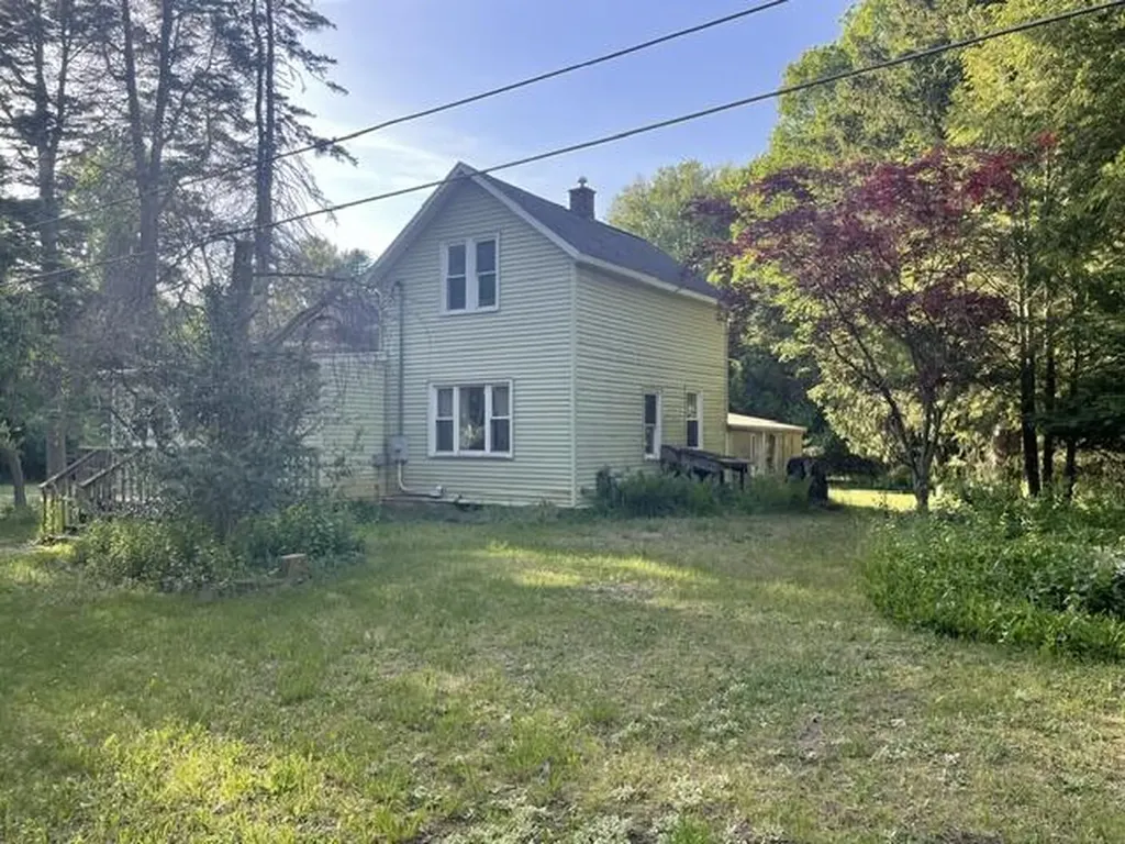 6381 146th Avenue Laketown Township MI 49423