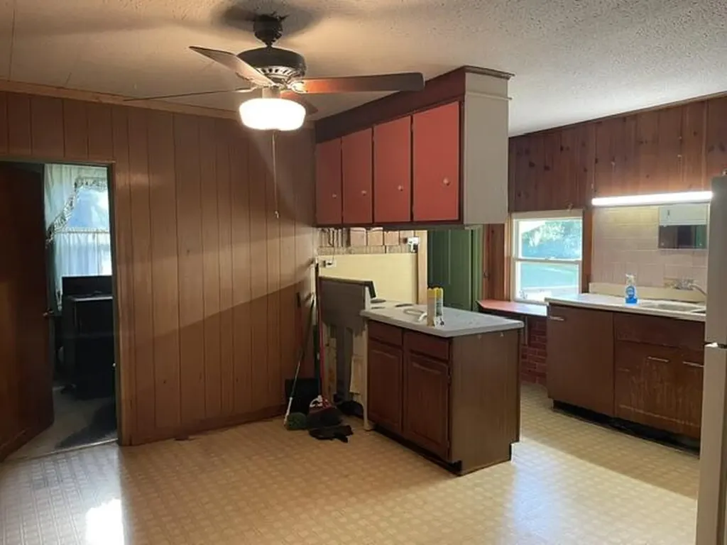 6381 146th Avenue Laketown Township MI 49423