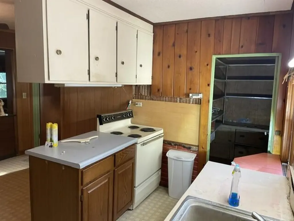 6381 146th Avenue Laketown Township MI 49423