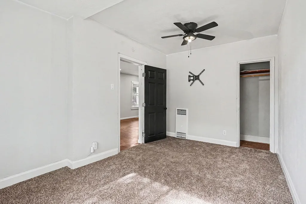 3013 Leahy Street Muskegon Heights City MI 49444