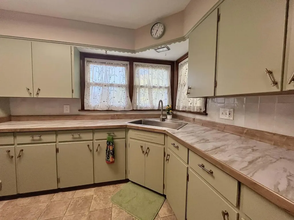 1683 Shorewood Drive Norton Shores City MI 49441