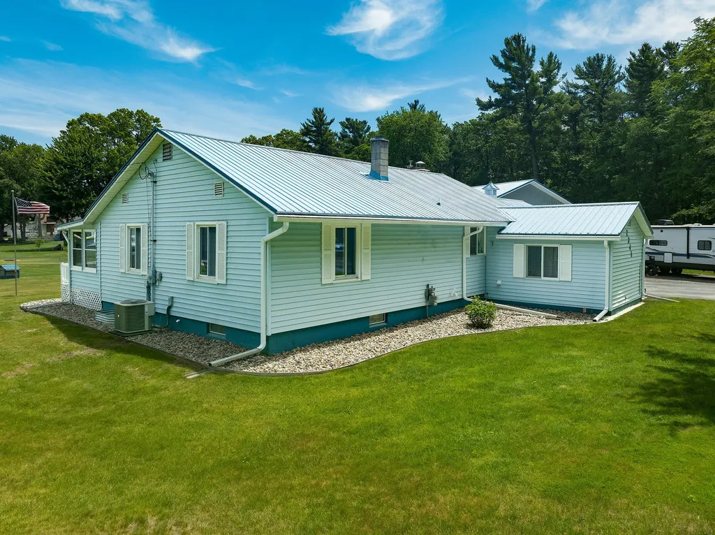 2345 Johnston Avenue Dalton Township MI 49457