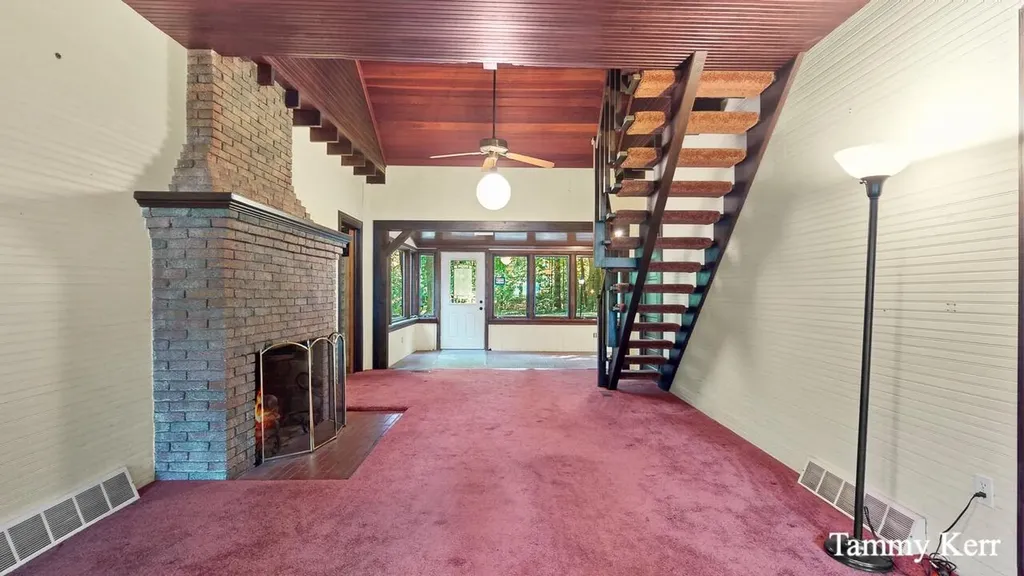 2450 Lakeshore Drive Saugatuck Township MI 49408