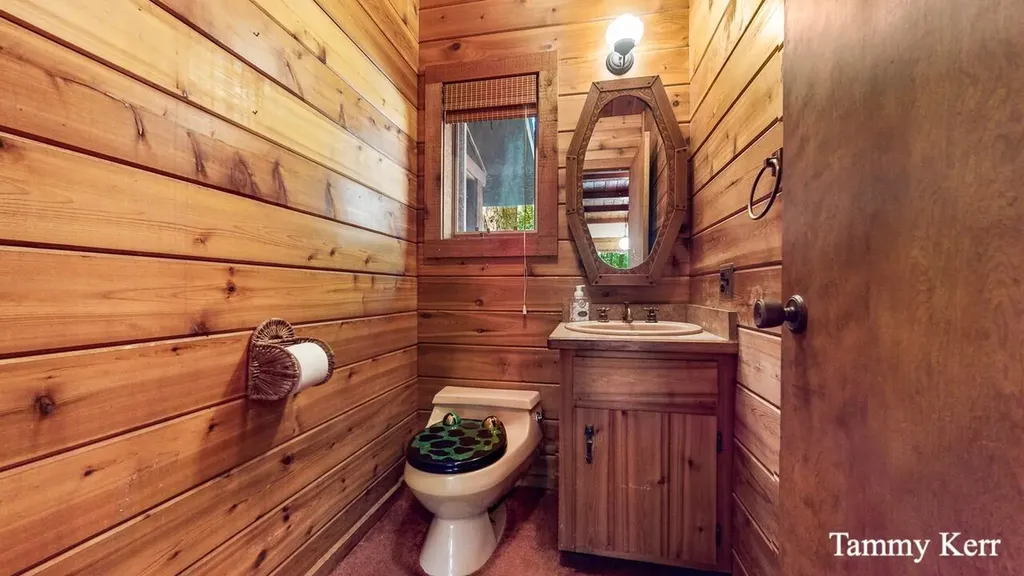 2450 Lakeshore Drive Saugatuck Township MI 49408