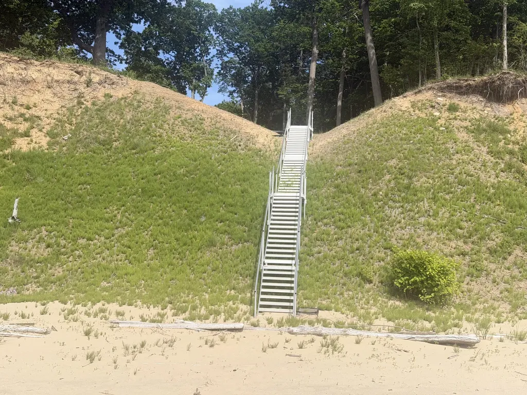 2450 Lakeshore Drive Saugatuck Township MI 49408