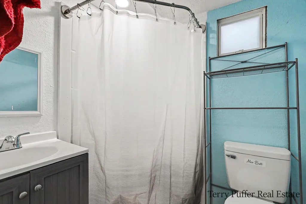 488 W Southern Avenue Muskegon City MI 49441