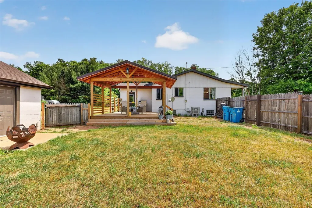 827 Williams Road Allegan Township MI 49010