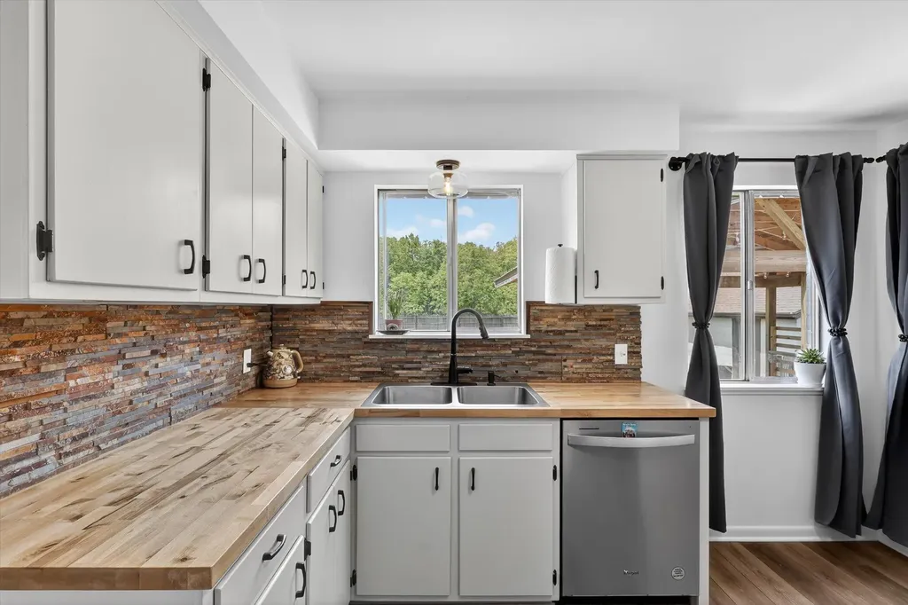 827 Williams Road Allegan Township MI 49010