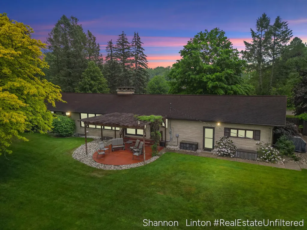 346 Orchard View Drive Shelby Village MI 49455
