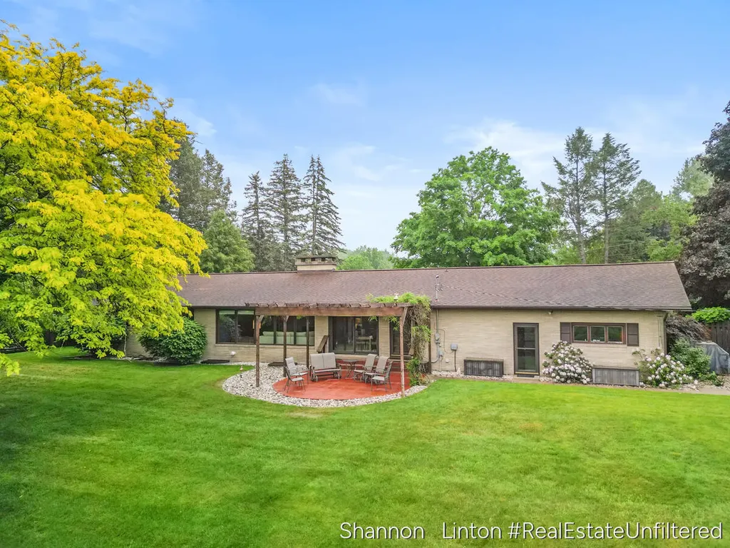 346 Orchard View Drive Shelby Village MI 49455