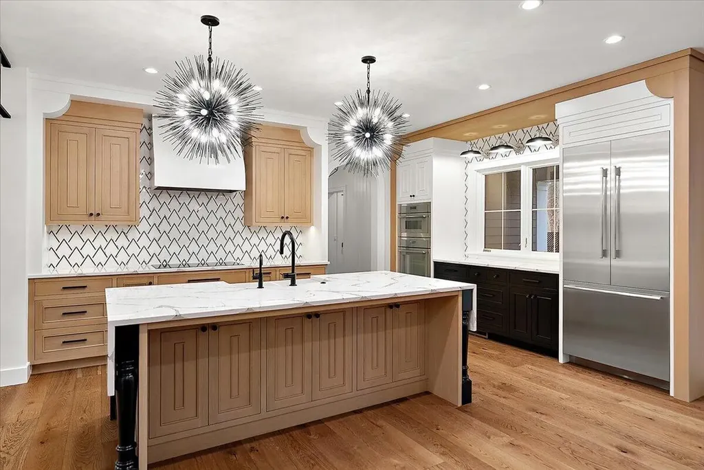 317 N Lakeshore Avenue Park Township MI 49424