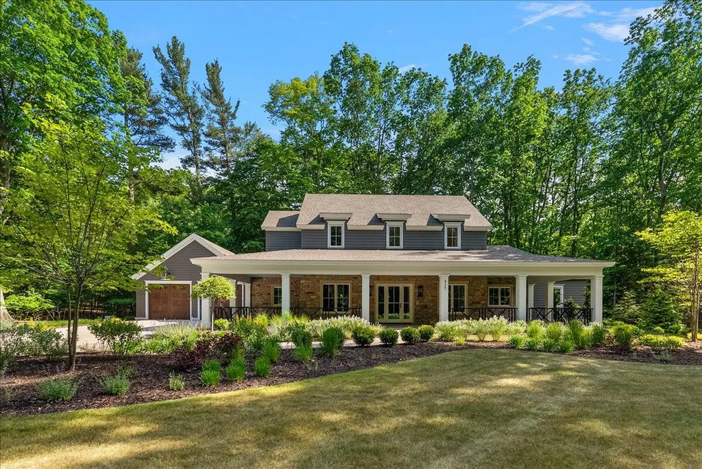 317 N Lakeshore Avenue Park Township MI 49424