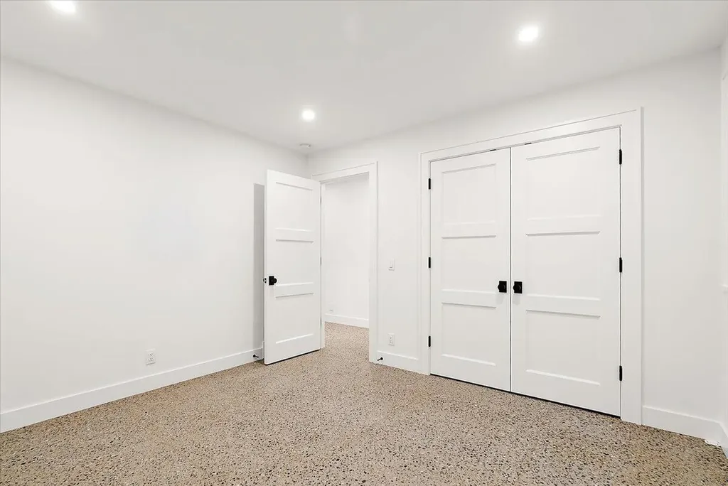 317 N Lakeshore Avenue Park Township MI 49424
