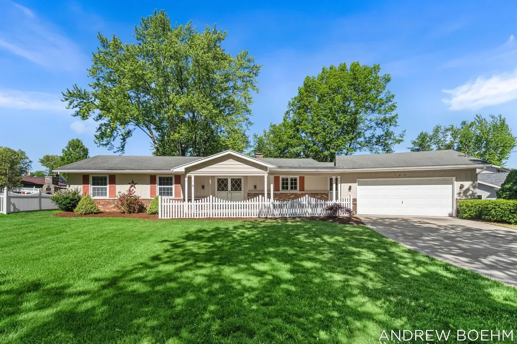 164 Euna Vista Drive Holland City MI 49423