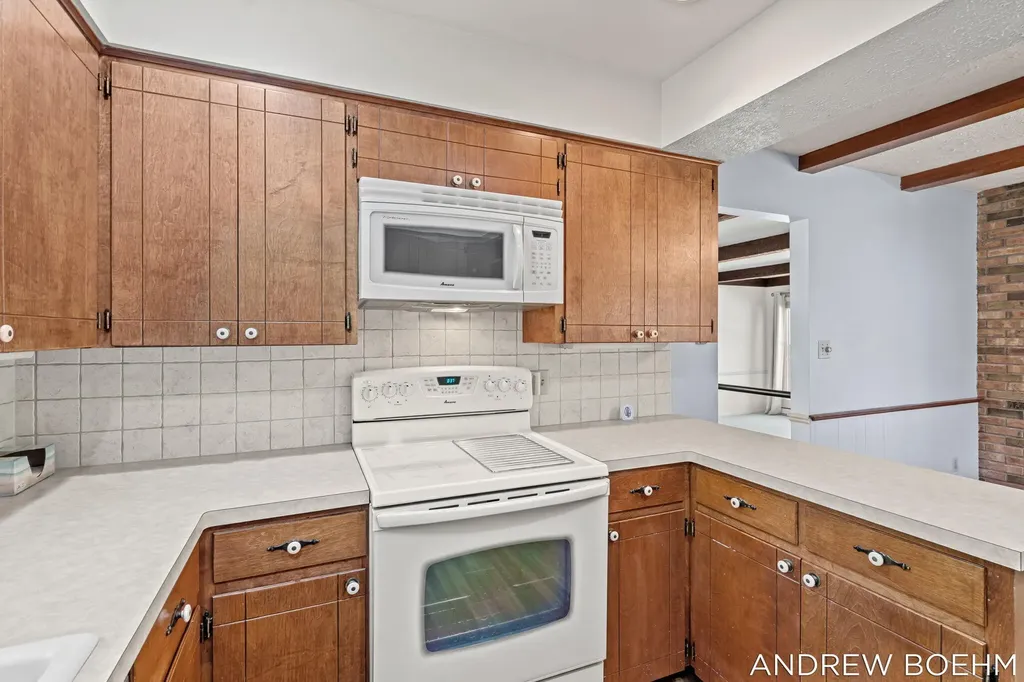 164 Euna Vista Drive Holland City MI 49423