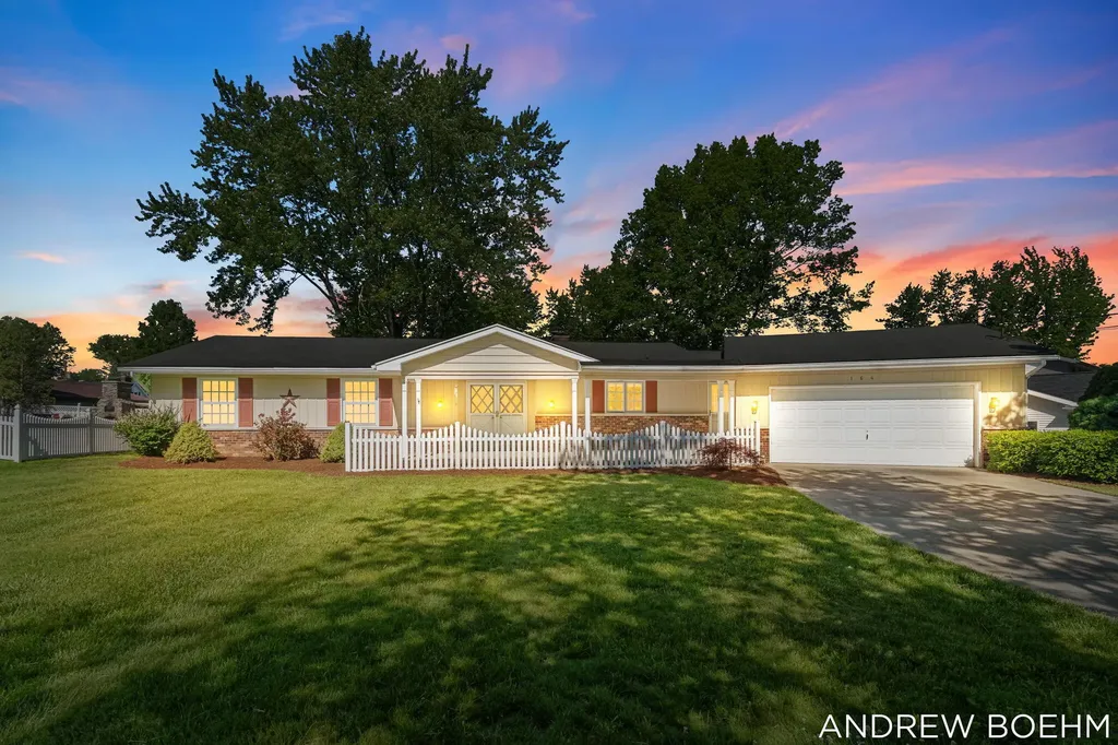 164 Euna Vista Drive Holland City MI 49423