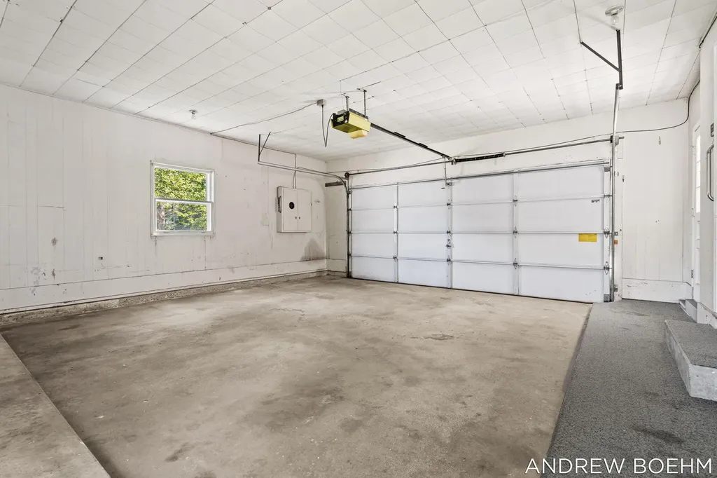164 Euna Vista Drive Holland City MI 49423