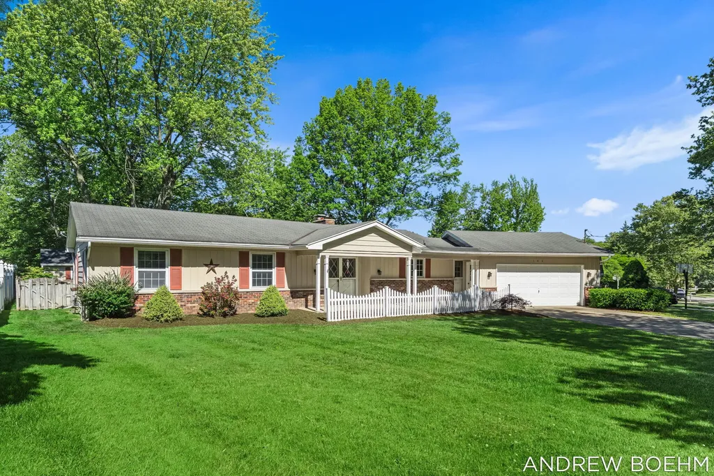 164 Euna Vista Drive Holland City MI 49423