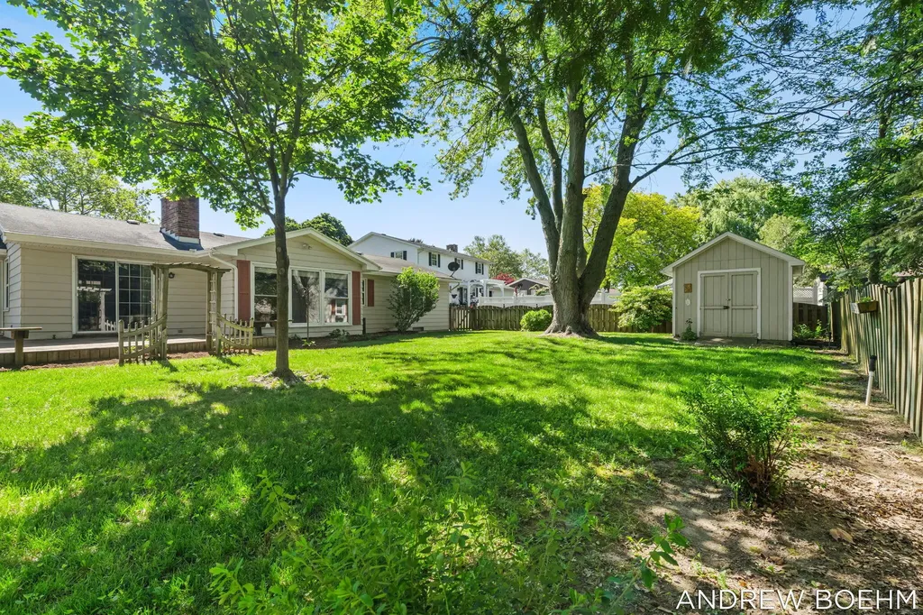 164 Euna Vista Drive Holland City MI 49423