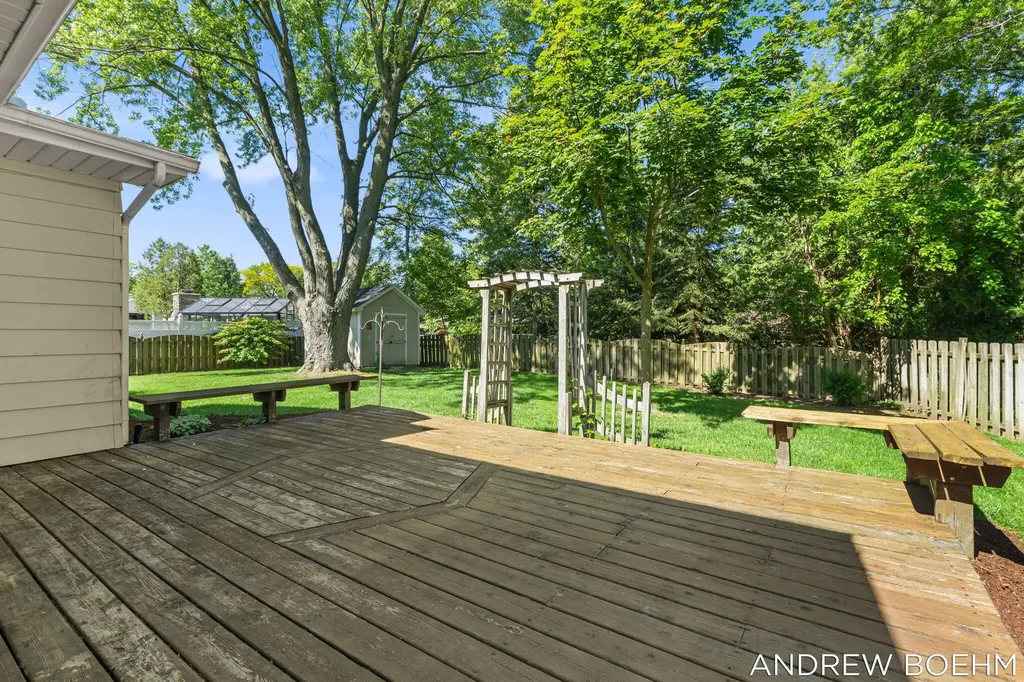 164 Euna Vista Drive Holland City MI 49423