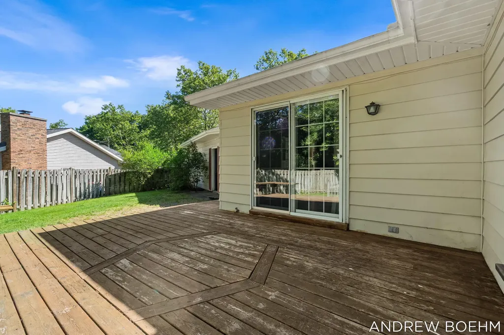 164 Euna Vista Drive Holland City MI 49423
