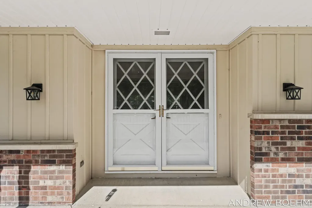 164 Euna Vista Drive Holland City MI 49423