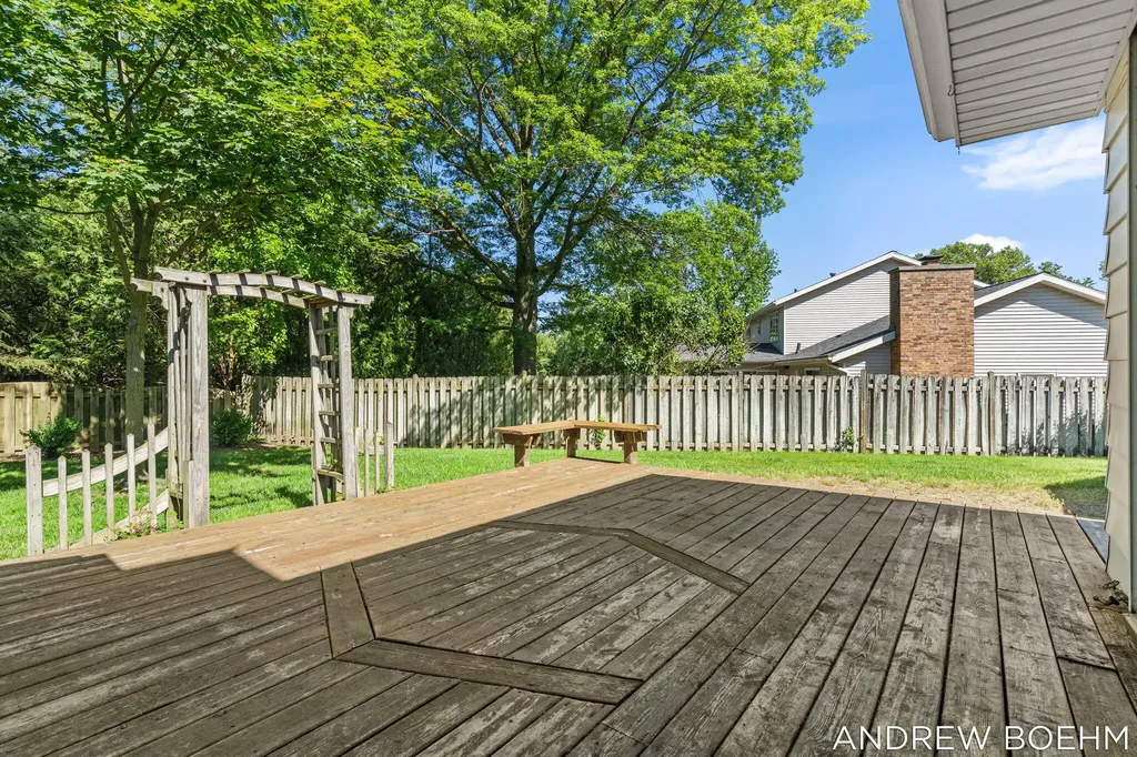 164 Euna Vista Drive Holland City MI 49423