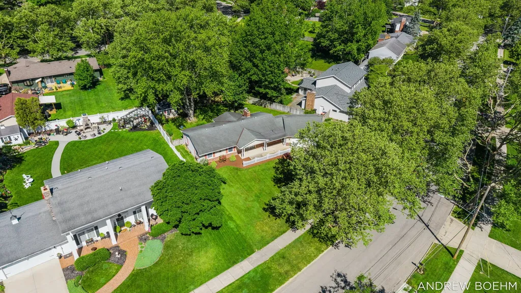 164 Euna Vista Drive Holland City MI 49423