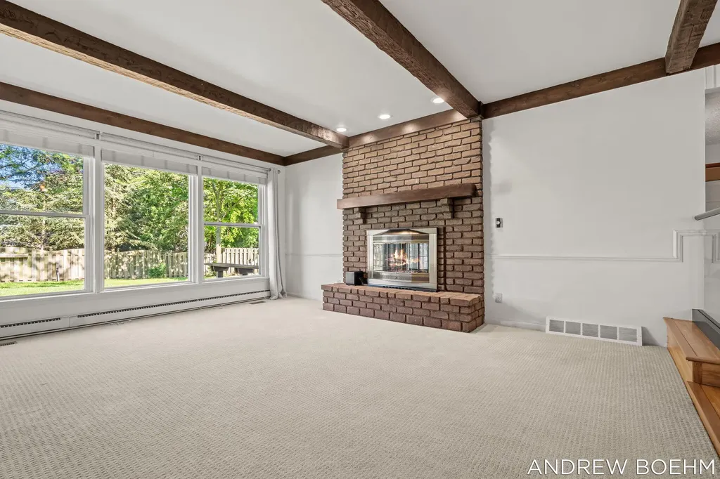 164 Euna Vista Drive Holland City MI 49423