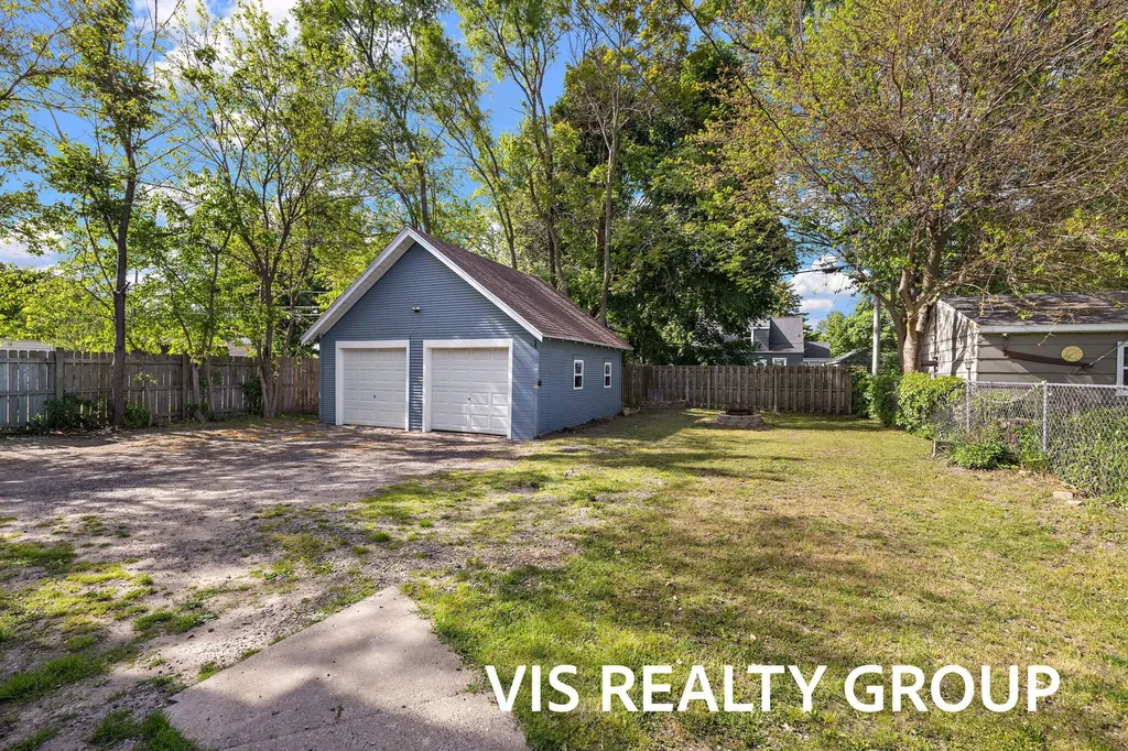 1152 W Laketon Avenue Muskegon City MI 49441