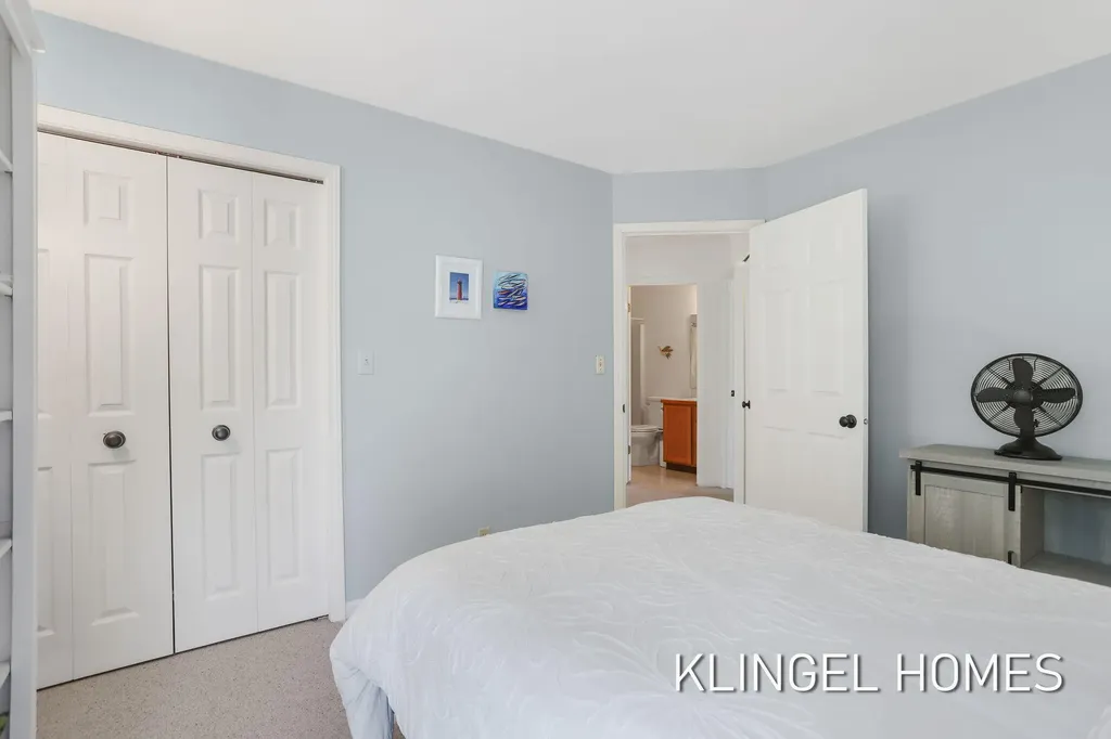 17829 Cherokee Drive Ferrysburg City MI 49456