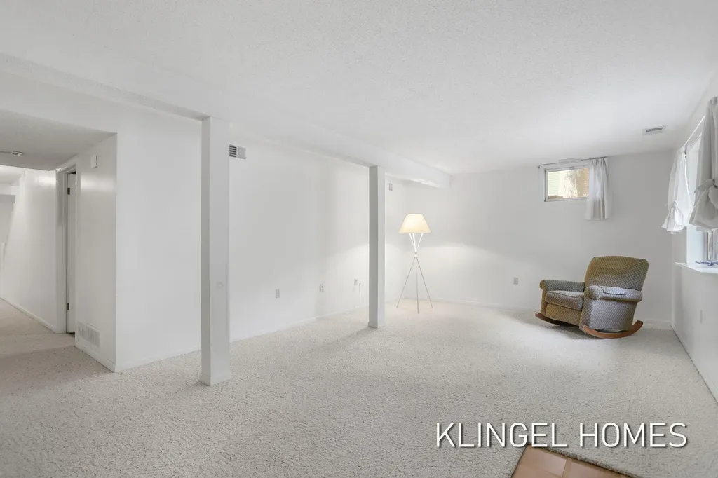 17829 Cherokee Drive Ferrysburg City MI 49456