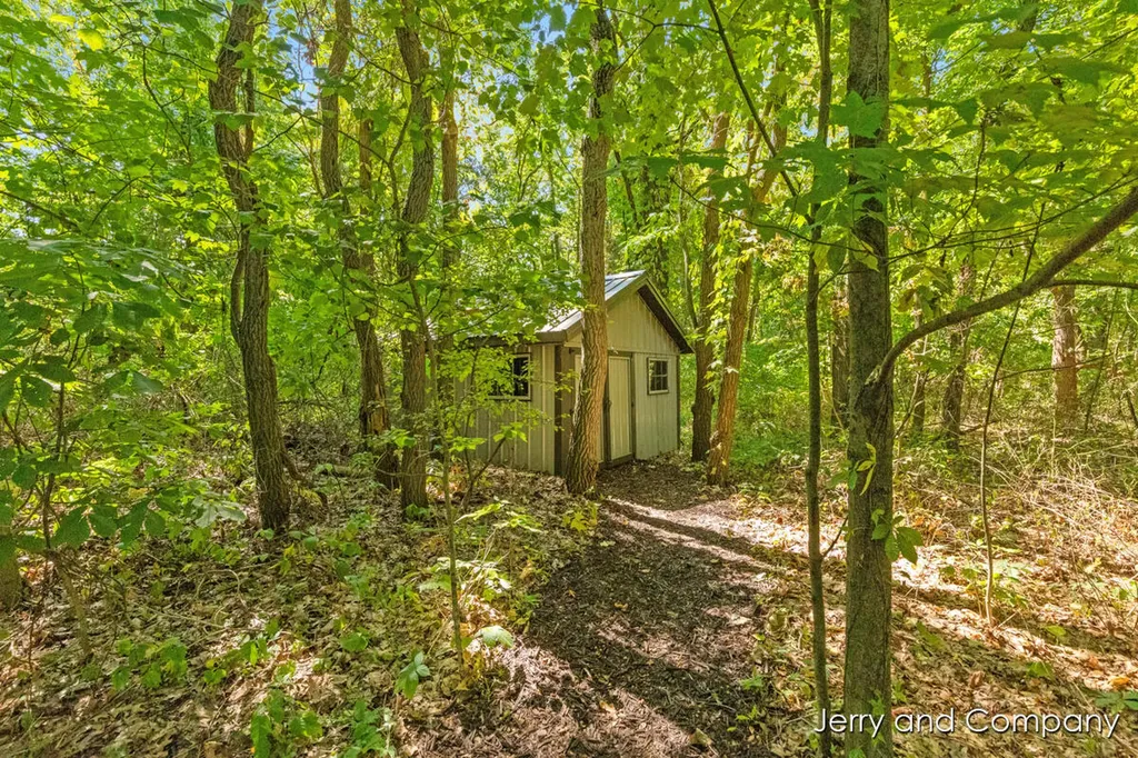 5932 Wilderness Trail Manlius Township MI 49419